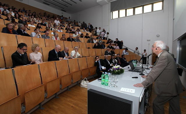 Symposium-RJB-49